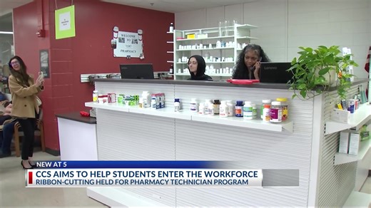 Columbus schools relaunches pharmacy tech program