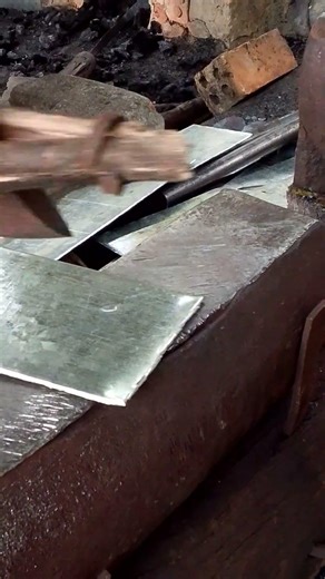 cutting and making patterns before making them #blacksmithing #blacksmith #manualequipment #usa