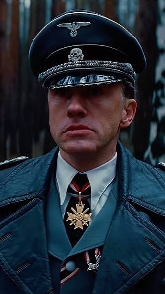 The scene that won Christoph Waltz An Oscar.