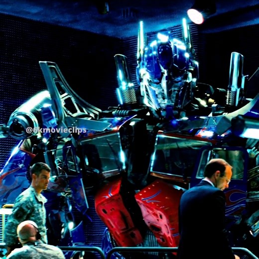 Vincent Barragan | Transformers ROTF in 4K UHD HDR 60FPS #movieclip #movieclips #moviescene #moviescenes #4kuhd #6kmovieclips #transformersmovie... | Instagram