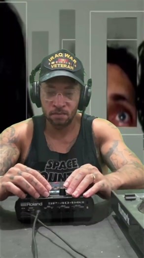 DJ's Abstract Faces: Mixing Beats, Visualizing Dreams! #shorts