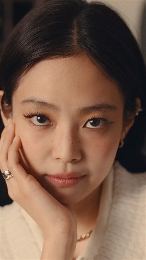 CHANEL on Instagram: "The game begins. COCO CRUSH has chosen the @chateaumarmont as its new playground. Discover the campaign film with singers and CHANEL ambassadors @jennierubyjane and @gracieabrams, as well as @mona_tougaard, @lulutenney, @akonchangkou, @mathilda.gvarliani and @yye_riqun. Discover on chanel.com - Link in bio #CocoCrush #CHANELFineJewelry #SomeEncountersYouWearForever"