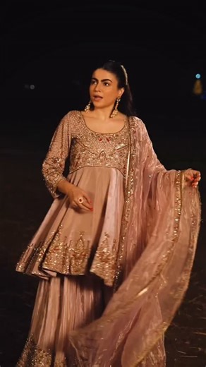 MAAHI SHARMA on Instagram: "KHABIKHAN🧨 . Outfit @saggiphull_by_tulika_heer Jewellery @glamutsav . . #mahisharma #itsmahisharma #trending #punjabisongs #reels #instagram #punjabisuits #maahidimehfil #newsong #harfcheema"