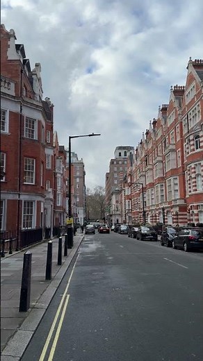 Ferrari 12Cilindri flying through London