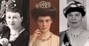 Prussian Ruby Parure