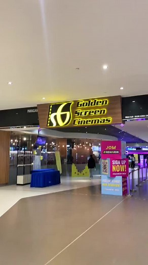 Experience GSC Premiere Class: Spacious Twin Seats at Affordable Price