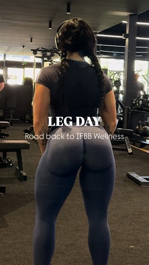 RUBY ROYLANCE on Instagram: "LEG DAYS ARE BACK 🔥🤪 #reel #legdays #wellness #ifbbwellness #training #motivation"