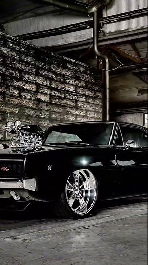Jet Black Dodge Charger RT