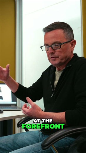 3D Design Software: AutoCAD vs SolidWorks for Manufacturing #shorts