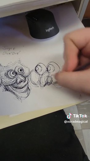 Understanding Schizophrenic Hallucinations through Art