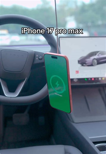 MagSafe wireless charging test on random iPhones 4-17.#iphone #iphone17promax #apple #iphone4 #iphone13