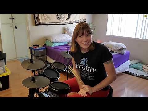 Enter Sandman (Metallica) drum lesson for beginners. Mindee's mini drum lessons #32