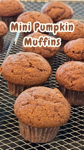 Mini Pumpkin Muffins for Kids | Simple Mills Pumpkin Spice