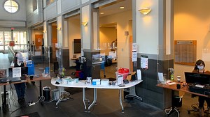 #IowaCityUpdate provides a snap shot of what's happening this week. In just a few minutes you can learn about some changes at the Iowa City Public Library, ImOn Communications Wi-Fi at two City Parks, and free bus rides for veterans on Veteran's Day. UPDATE: The Holiday Market featured in this video has been canceled due to the steady increase of COVID-19 cases in Johnson County. | The City of Iowa City Government | Facebook