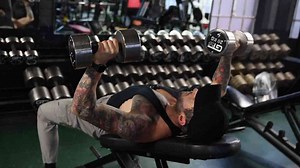 How to Correctly Perform the Dumbbell Chest Press and Build Muscle