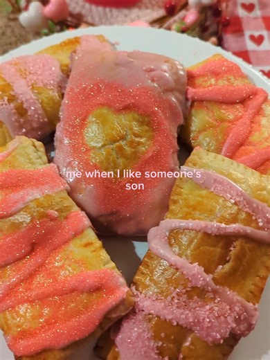 Delicious Valentine's Day Pop Tarts Recipe