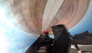 Sound on! 🔊 It's day two here at NAS El Centro California, and our Solos are heating things up!🔥 | Air Force Thunderbirds