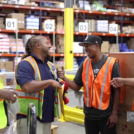 Local Delivery Truck Driver - No CDL Required - Houston, TX - $17.79 – $20.29 per hour - Overtime Opportunities Available - Weekly Pay Schedule - Daily Home Time - Shift: 9:00 PM to 8:00 AM - Major Medical Insurance Provided by Blue Cross Blue Shield - Vision, Dental, & Paid Group Life Insurance, 401(k) - Hiring Non-CDL Box Truck Drivers Only Questions, fill out a contact form or call 855.908.5577 | Drive Eighteen