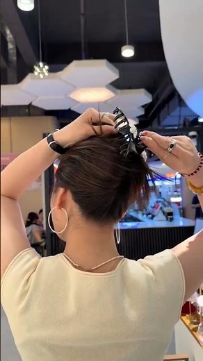 Tutorial on using hair clips for thick hair #HairClip How To Create A Good Hairstyle With Hair Clips