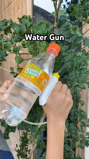 How to make a water Gun🔫 #BottleSpray#BottleSprayMaking#DIYBottleSpray#EasyDIY#HomeCraft