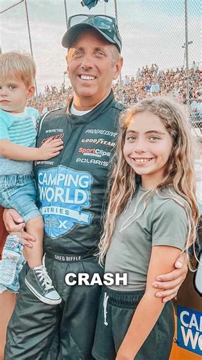 “Incredible technology”: Mark Martin drops his reaction on plane using ‘emergency autoland’ days after Greg Biffle tragedy 🤔 #nascar #GregBiffle | EssentiallySports NASCAR