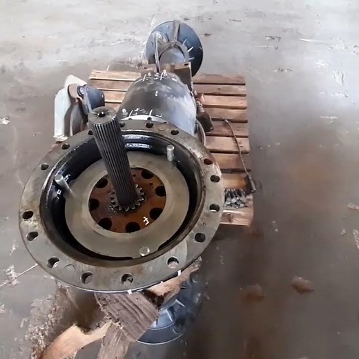 JCB brake system repair: axle brakes (seals) replacement.