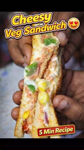 5 Minute Mein Banaye Viral Cheese Sandwich 🧀 | Easy Cheese Sandwich Recipe 😋 #shorts #recipe