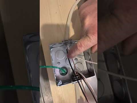 Electrical Knowledge -Marty Higdon - Making up Grounding Pigtails