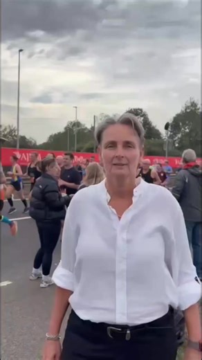 Brilliant to be at The Great North Run Great North Run today cheering on my Senior Caseworker Keith Chapman, Mayor Kim McGuinness- North East Mayor Dame Kelly holmes and 60,000 others as they run through my constituency of Jarrow and Gateshead East. Loved handing out Jelly babies and managing to see Hebby the Hornet Hebburn Town FC and our Keith on route. Well done to all of you. | Kate Osborne MP