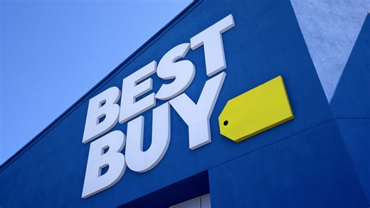 What are the stores open on Christmas Eve and Christmas Day?