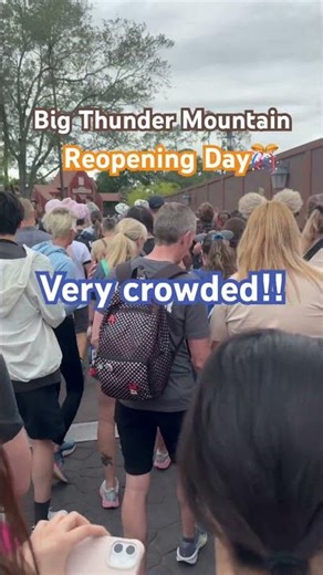 BIG THUNDER MOUNTAIN IS BACK! 🏔️ But look at these crowds… 😱|ビッグサンダーマウンテンが再開‼︎初日は大混雑