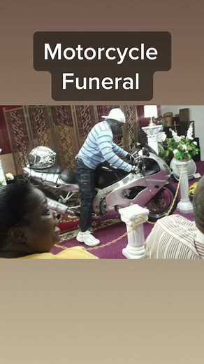 Funerales No Tradicionales con Motos