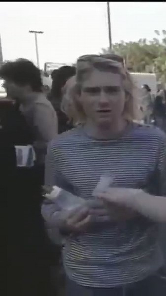 Kurt Cobain 1993 MTV VMAs