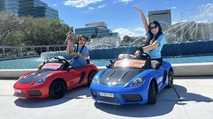 Video: US women attempt driving world record in toy cars