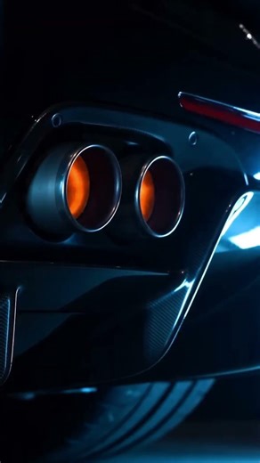 Ferrari 488 Spider V8 — The Sound That Makes You Stop Breathing