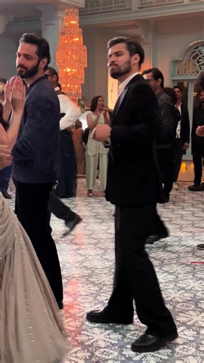 On set #foryou #tiktok #foryoupage #fyp #trending