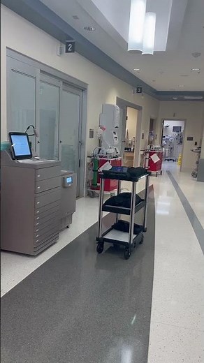 Model C2 by Quasi Robotics in hospital settings - Autonomous Mobile Robotic (AMR) Cart Demo.