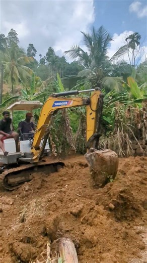 Satisfying Excavator Action! ✨