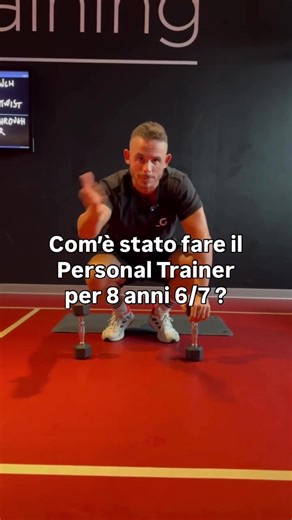 Ieri nelle storie ve ne ho parlato un pochino…👀 1 anno preciso che ho spesso di fare il personal trainer in palestra dopo 8 anni. 8 anni che sono stati tante cose e che mi hanno fatto sviluppare delle skillsss che manco vi sto a raccontare 😂 (un po’ lo si capisce dal video) È vero, @personal_g non è più in palestra ma si è trasformato si è “espanso” e adesso siamo una marea in questa famiglia, pronti e pronte ad aiutarti in questo percorso verso la miglior versione di te stessa. Rimanendo in p