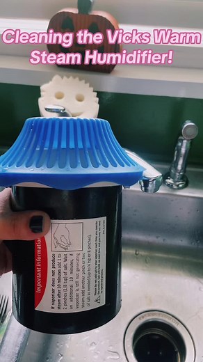 Cleaning this Vicks Humidifier! #fyp #foryoupage #offworkvibes #follow #followback #pleaselike #pleaselikeandshare #followme #vicks #sickbaby #sickkids #cleanwithme