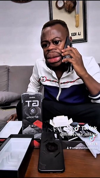 BÉLÉ #GERRARD @Infinix_CI Famille !!!🔥🔥🔥 Du 01 novembre au 31 décembre, achète un Infinix série Note 50 avec des supers caractéristiques et en plus, gagne de l'Or. 😍🔥😍 Pour participer : ✅1. Scanne le code QR sur le visuel ✅2. Connecte- toi à la page d'activité avec ton propre numéro de téléphone portable ✅3. Remplis 2 détails clés : sélectionne ton modèle Infinix acheté, saisis le code IMEI de ton nouveau téléphone Infinix (trouve le sur le carton du téléphone ou dans « Paramètres > À prop