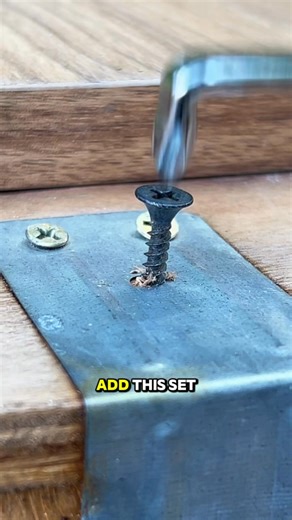 Struggling with tight spaces? 😩 This dual-head screwdriver is your new best friend! Reach where no tool has gone before! Details in the comments. Link 👉 https://quickmechtools.com/products/dual-head-right-angle-screwdriver | Quickmechtools