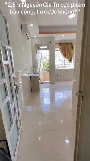 "Sáng học Hutech, chiều ghé Ngoại Thương, tối về ngủ trong căn phòng n...