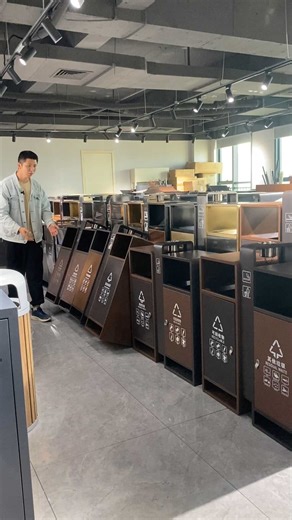 便宜的户外分类垃圾桶用起来也没多大区别