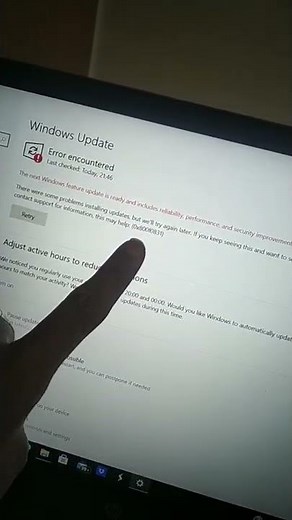 Windows 10 Feature Update 21H2 Error #shorts