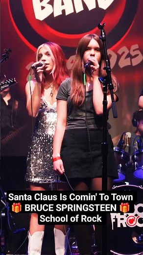 Santa Claus Is Comin' to Town 🎁 BRUCE SPRINGSTEEN 🎁 School of Rock