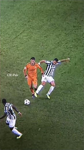 Cristiano Ronaldo | The Mastery of Dribbling & Elite Training ⚽🔥