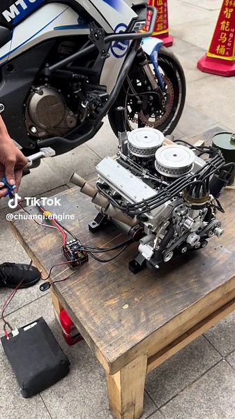 CHUAN QI 277cc V8 engine model!Do you like it? https://www.chuanqiengine.com/#diy #rccar #model #engine #enginemodel #enginediy #minimodel #boat #transmission #rc #v8 #v8engine #v8power #mechanical