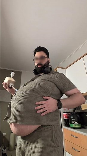 Oops it looks like your fat gamer bf confused gainer shakes for gamer shakes 🤭