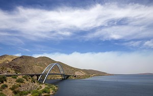 This thousand-foot bridge is Arizona's longest. Have you driven on it?